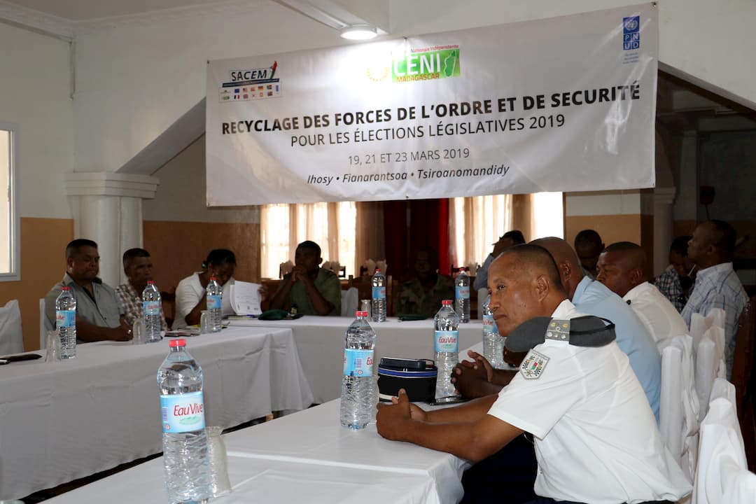 De nouvelles sessions de formation des forces de l’ordre et de sécurité pour le bon déroulement des élections législatives